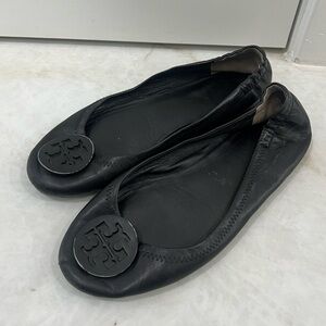 Tory Burch Black Leather Logo Flats Size 8 US